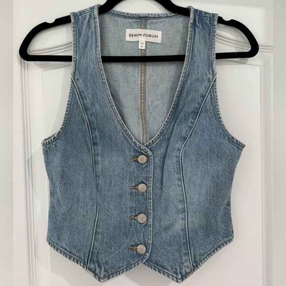 (SOLD) Denim Forum - Aritzia The '90s Mia Denim Vest- Small - Picture 2 of 2